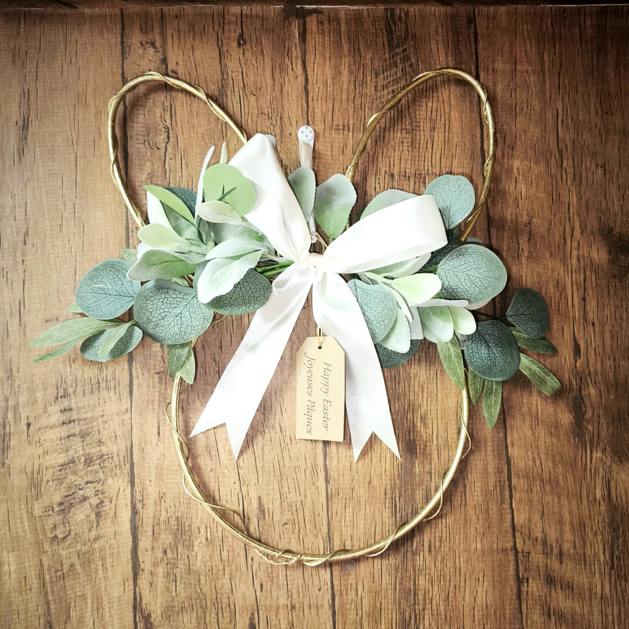 Couronne en forme de lapin de Pâques avec verdure et nœud en satin, 17po , par « Way to Celebrate »