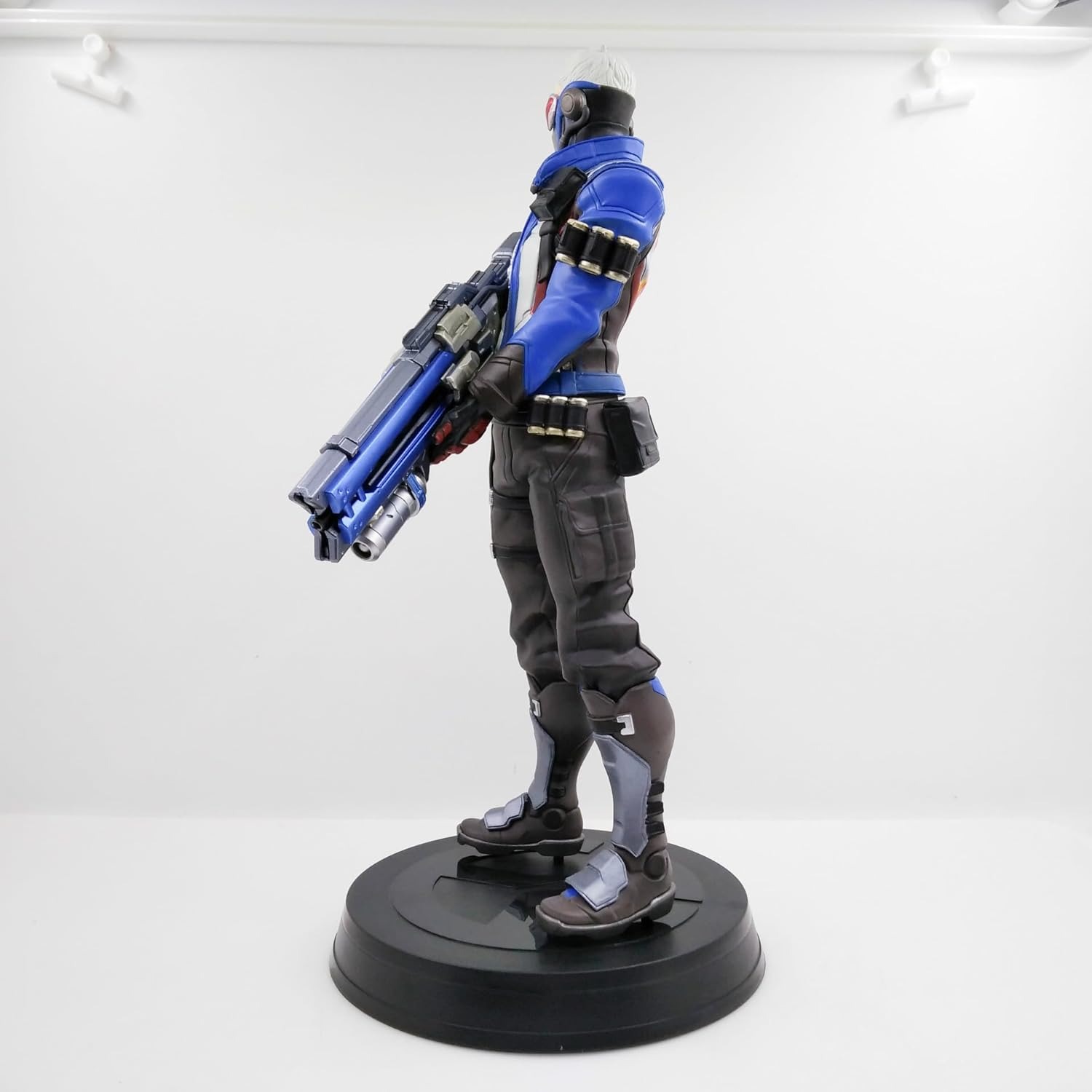 Jack Morrison Figure, Holding A Gun Jack Morrison Action Figures 35cm/13.8inch PVC Character Figurine Model Collectible Handicrafts Anime Gift