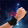 thumbnail image 3 of Anillo De Brazalete De Alarma De Protección De Dispositivo Anti-Lobo De Alarma De Seguridad Personal De 120Db Con Led Sweethay EL010620-00, 3 of 6