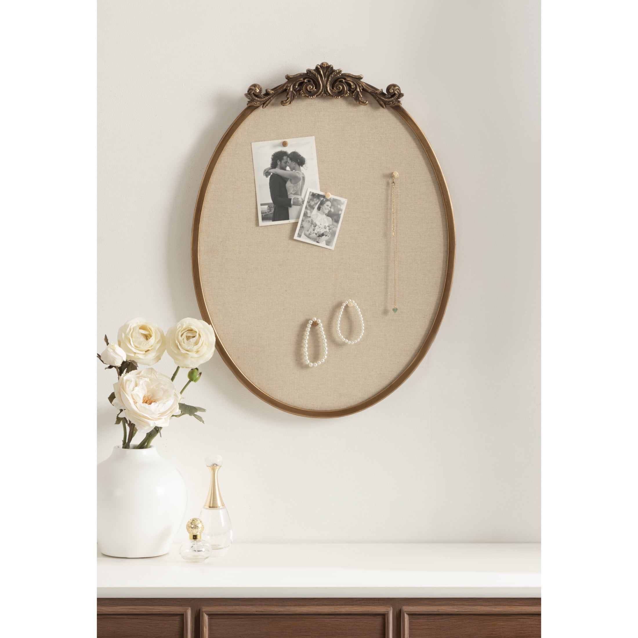 Kate and Laurel Arendahl Decorative Oval Pinboard, 18 x 24, Gold, Framed Round Ornate Vintage Cork Board for Use as Motivational Vision Board or Wall Organizer