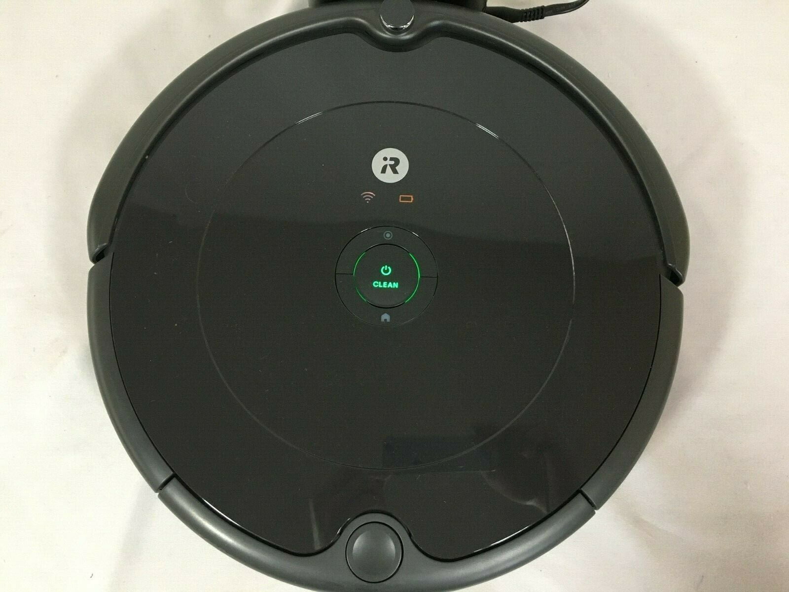 Open Box iRobot Roomba 692 Robot Vacuum-Wi-Fi Connectivity Charcoal Grey  R692020 