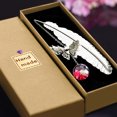 thumbnail image 1 of Marcador de plumas de Metal, regalo de cumpleaños, mujeres, maestras y día de la madre, marca de libro de mariposa para lectores bibliotecarios amantes de los libros oso de fresa  Hogar, 1 of 5