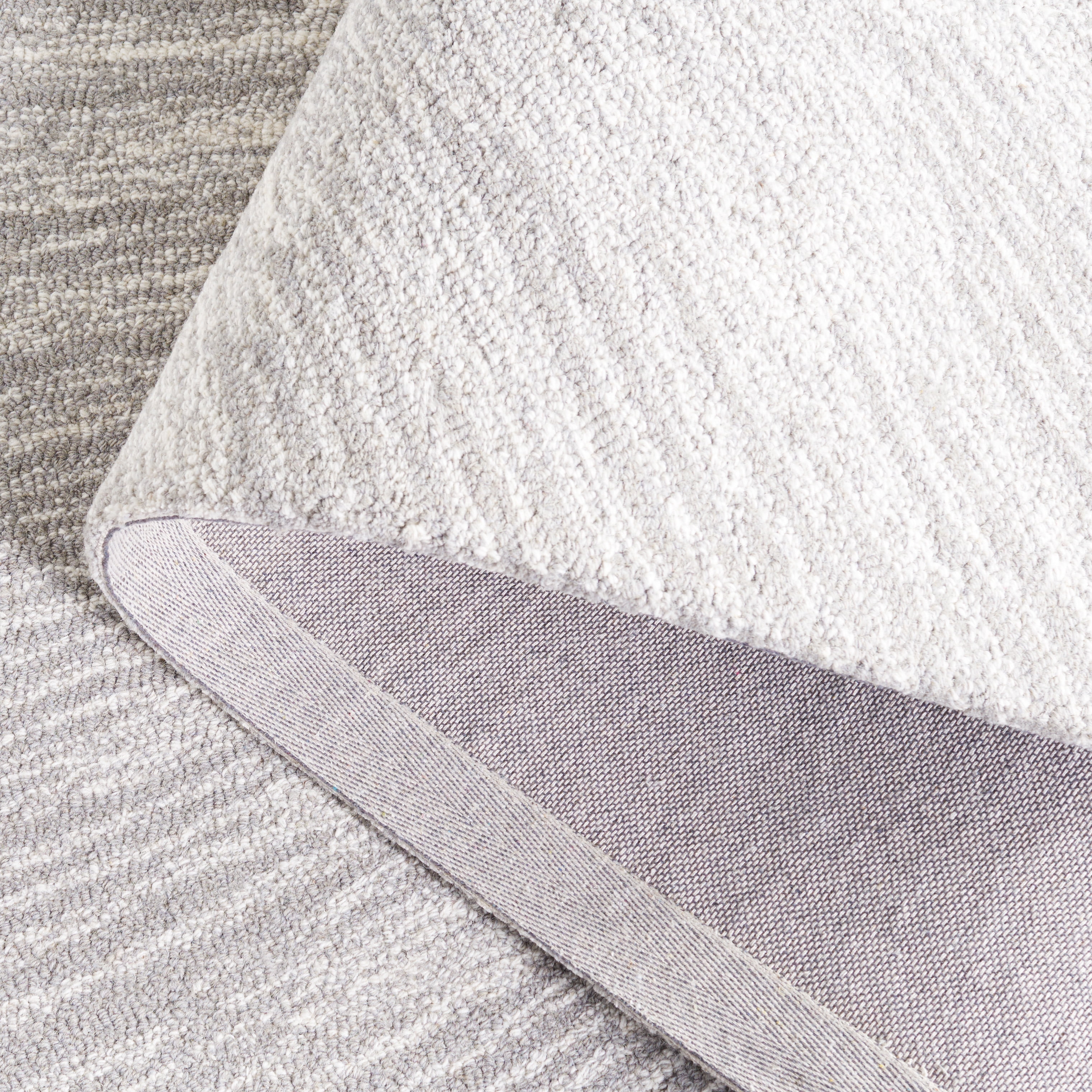 SAFAVIEH Abstract Olivera Radiate Area Rug, Ivory/Silver, 8' x 10'