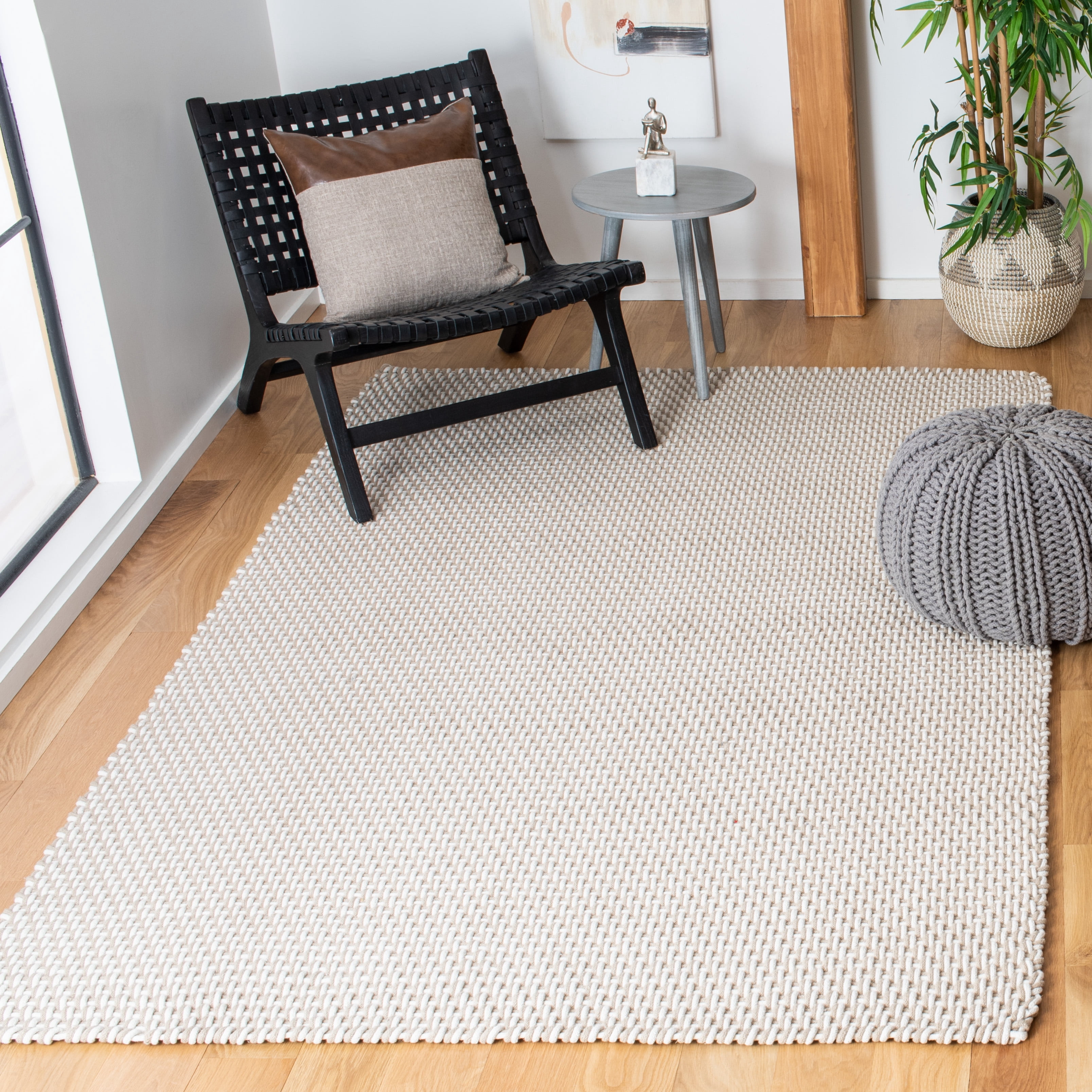 SAFAVIEH Salem Corynn Solid Cotton Area Rug, Beige/Ivory, 5' x 8'