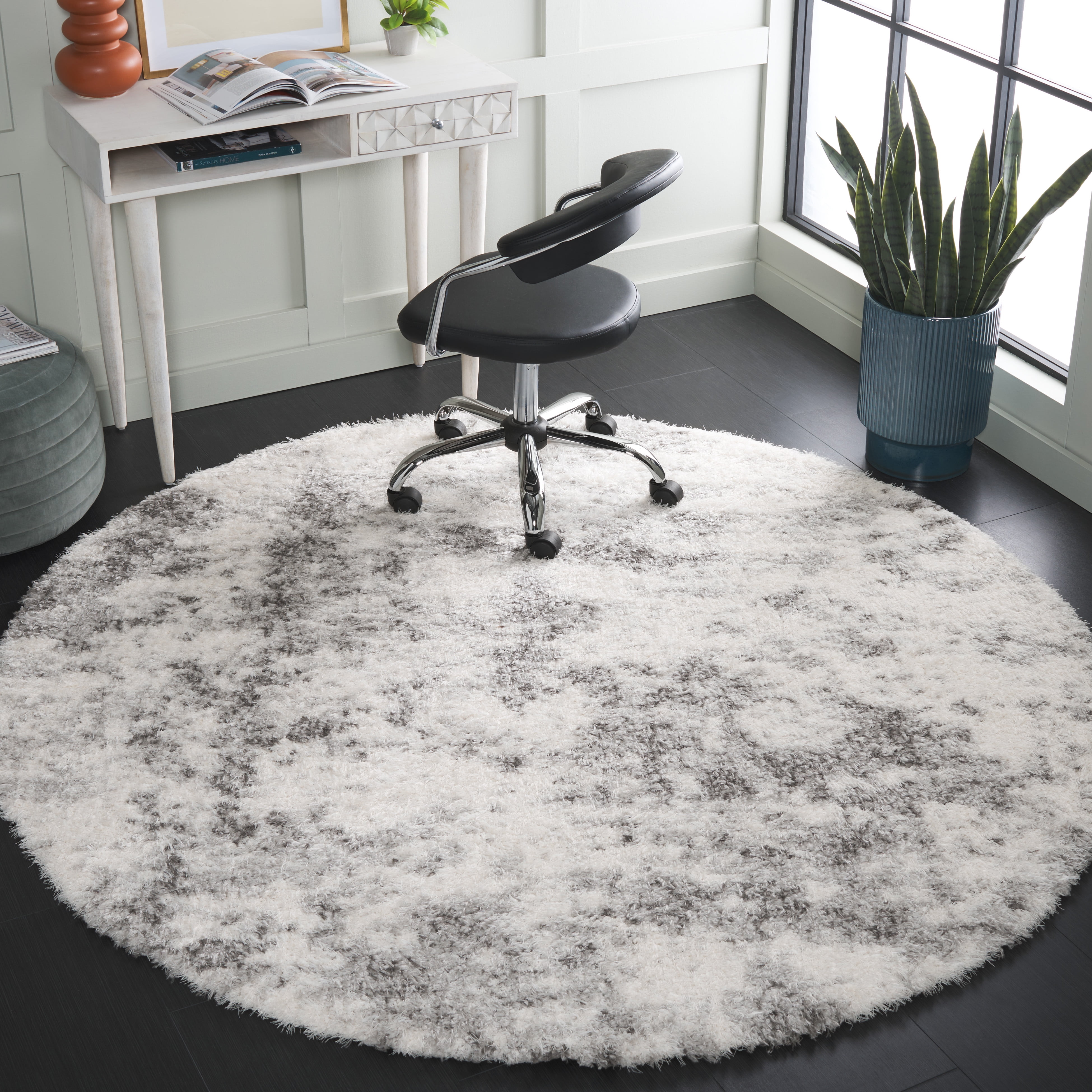 SAFAVIEH Lindsay Laird Abstract Polyester Shag Area Rug, Ivory