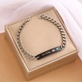 thumbnail image 1 of Pulsera de trébol de acero de titanio europea y americana con incrustaciones de concha, pulsera con colgante, pulsera de diseño avanzado que no se decolora, 1 of 6