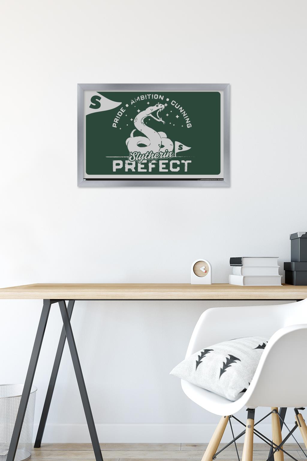 The Wizarding World: Harry Potter - Slytherin Clubhouse Crest Wall Poster, 14.725" x 22.375" Framed