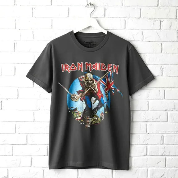 Iron Maiden The Trooper Men's T Shirt - S, Charcoal