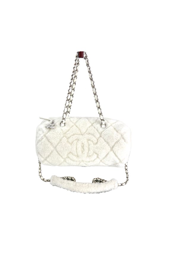 Pre-Owned Chanel Shearling Quilted White Lambskin Bowler Crossbody Shoulder Bag