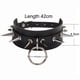 thumbnail image 2 of Mujeres Hombres Pu Cuero Spike Remache Stud Collar Gargantilla Grande O-Ring Punk Rock Gargantillas Góticas Cadena De Clavícula Ajustable Serendint AP005980-00, 2 of 6