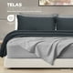 thumbnail image 2 of Dreamlab Edredón King Size Ligero y Juego de Sábanas con Fundas de Almohada Decorativas (7 pzas). Set de Colcha Ligera y Sábanas para Cualquier Temporada. Hipoalergénico. Trébol, Grafito / Gris Claro, 2 of 5