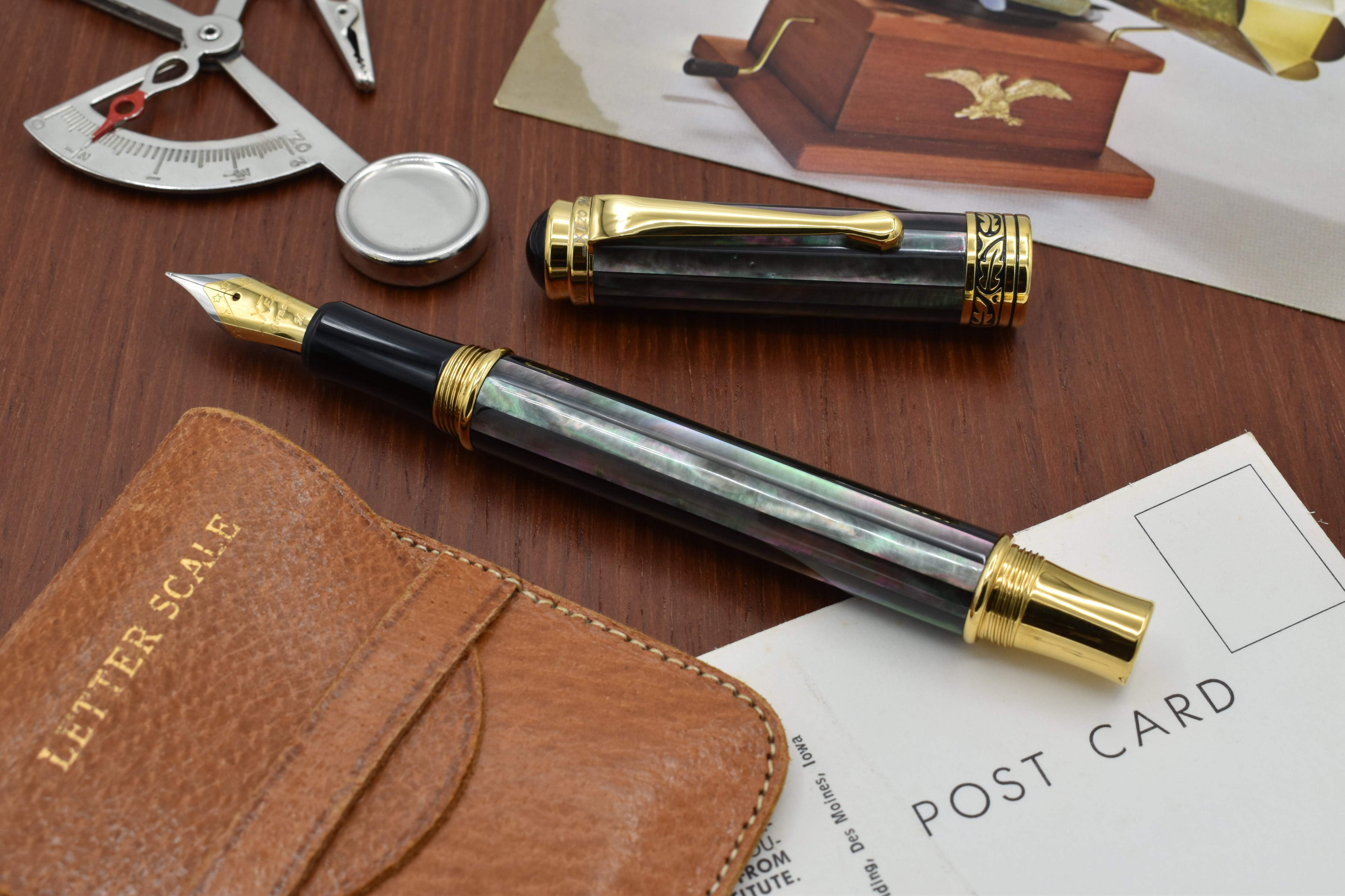 Xezo Xezo Maestro® 18K Gold Plated Fountain Pen (Medium Nib) - Tahitian Black Mother of Pearl