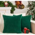 thumbnail image 1 of Juego de 2 fundas de almohada GriNeed de terciopelo, color verde navideño, 45 x 45 cm, 1 of 6
