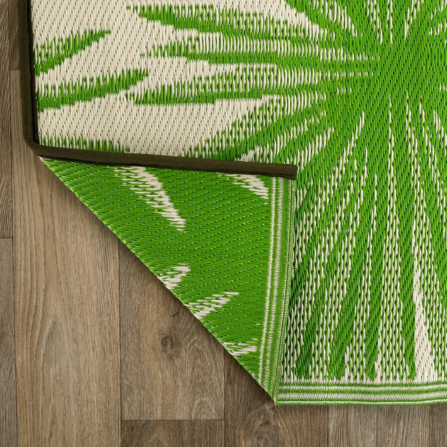 World Rug Gallery Floral Tropical Reversible Recycled Plastic Outdoor Picnic Mat, Camping Rug, RV Rug - GREEN 7'10"x10'