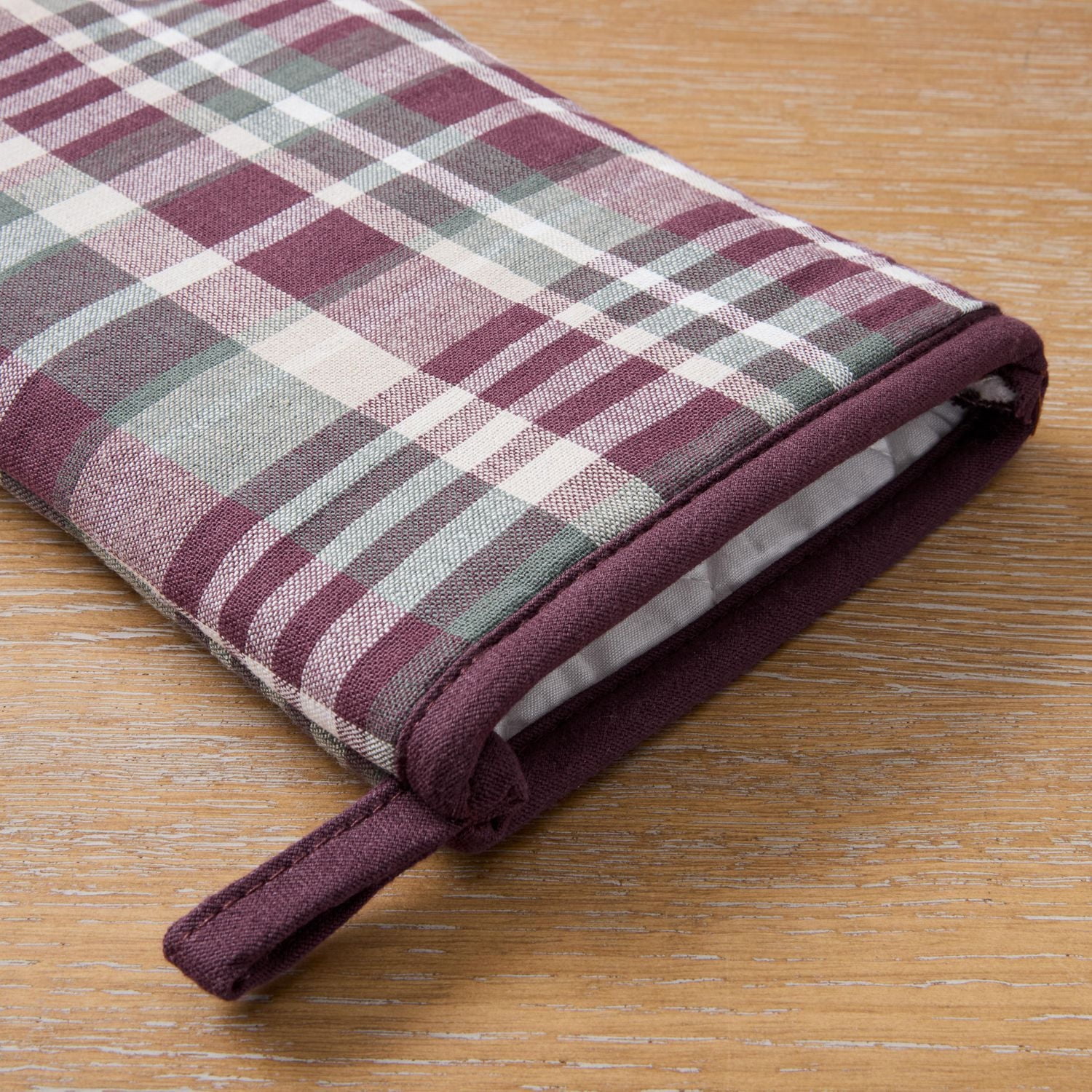 Home Trends Yarn Dye Plaid Oven Mitt