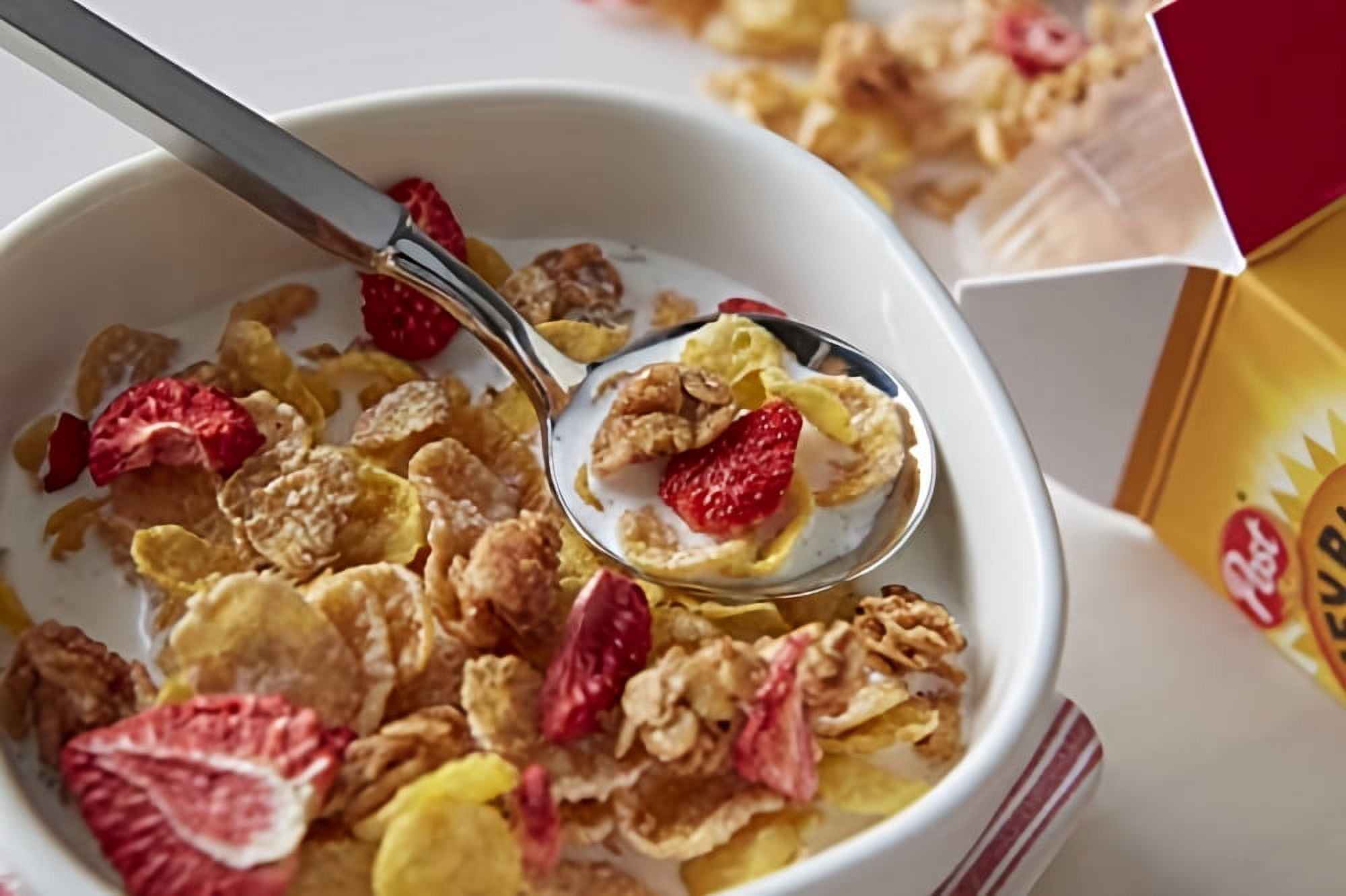 Honey Bunches of Oats Post of with Strawberries Breakfast Cereal (Pack of 5)
