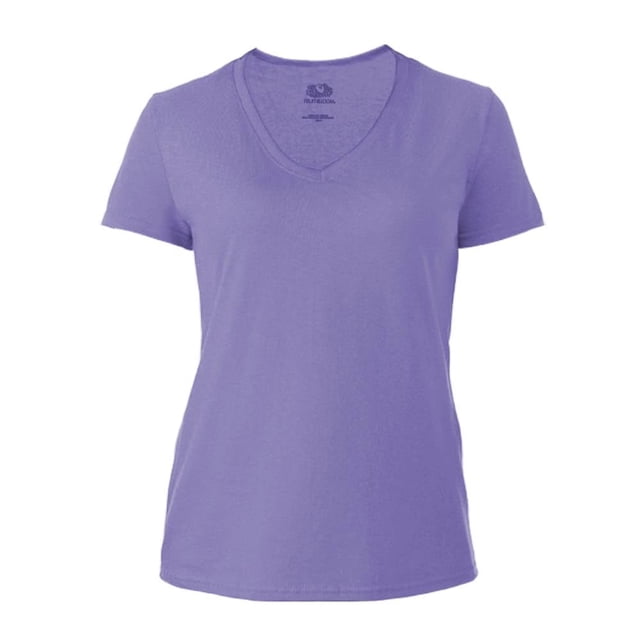 playera fruit of the loom talla ch cuello v básica lisa morado, vista frontal centrada con cuello en V acanalado y manga corta; silueta recta, tela lisa morada, etiqueta estampada interior y costuras reforzadas en hombros, fondo blanco; versátil para uso casual y combinar con jeans o faldas.