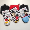 thumbnail image 5 of Disney-Guantes para horno de Mickey Mouse, 2 piezas, posavasos, figuras de Anime, accesorios de cocina para hornear, guante de aislamiento antiquemaduras, herramienta de regalo, 5 of 5