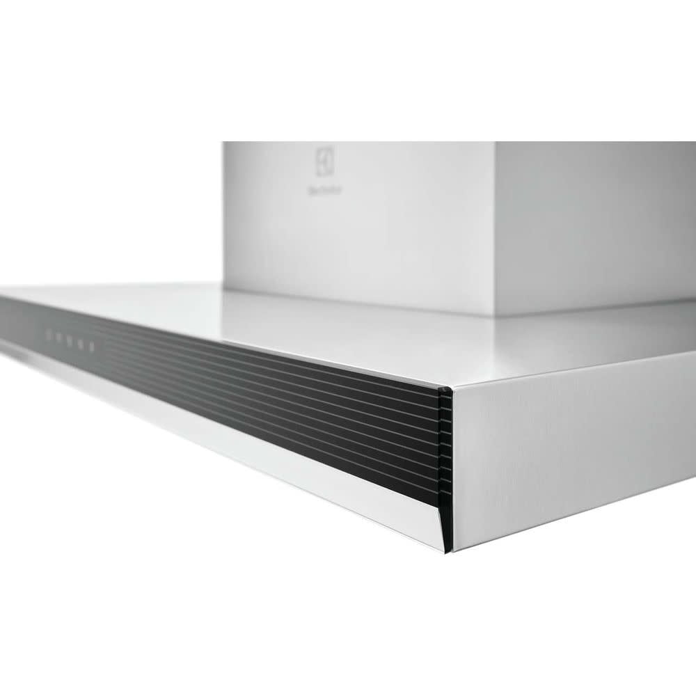 Electrolux Kitchen 30 Inch Chimney Style Wall Mount Range Hood ECVW3062AS