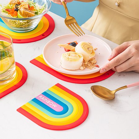 

Jiaroswwei Coaster Rainbow Style Heat-Resistant Thickened Table Mat Coaster Hot Dishes Pot Holder for Kitchen