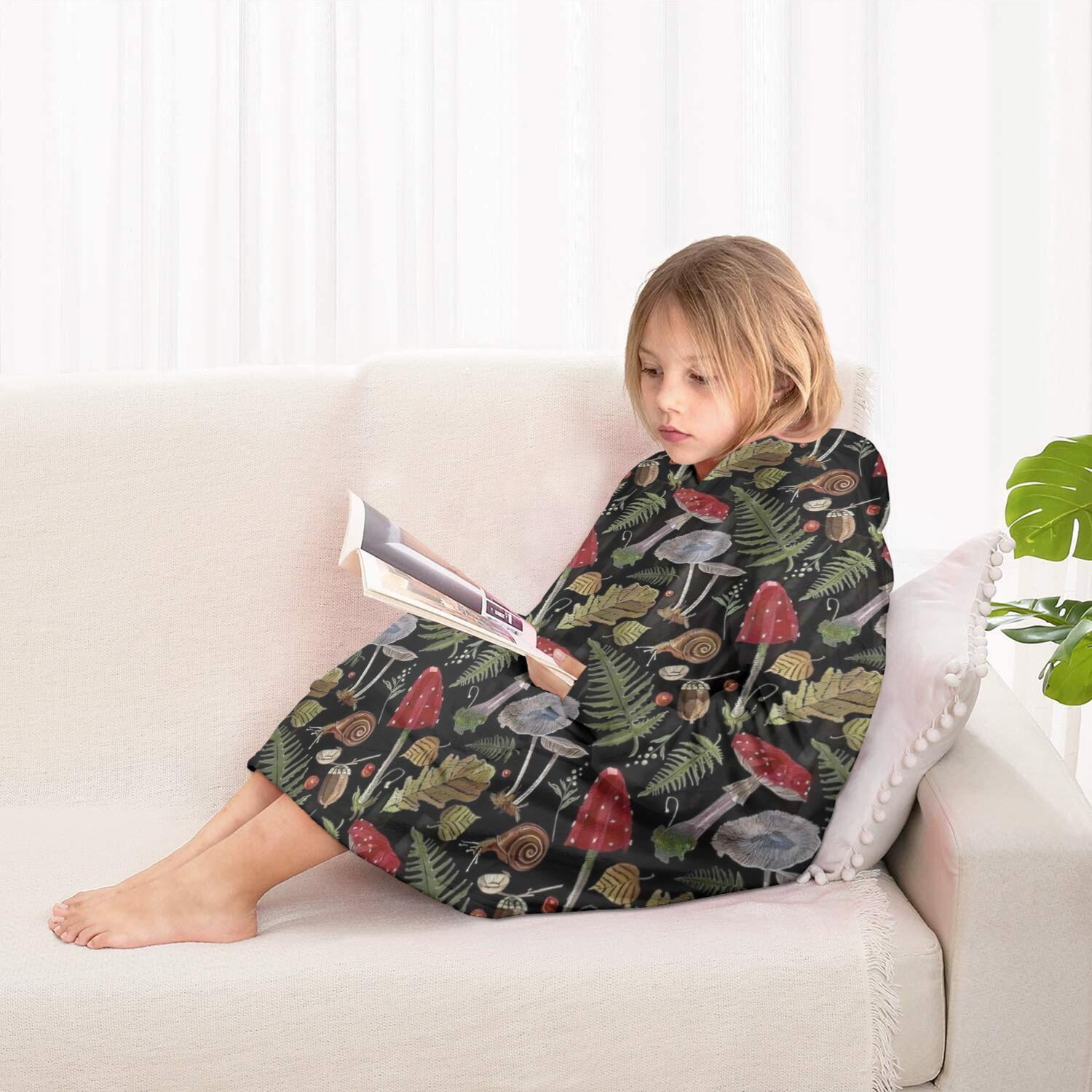 Red Mushroom Fern Black Pattern Blanket Hoodies for Kids 6-13YR Oversize Wearable Blanket Hoodies for Boys Girls Teens
