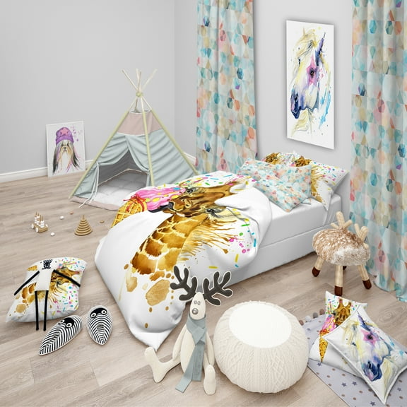 Designart 'Giraffe Eating Ice Cream Watercolor' Tropical Duvet Cover Set