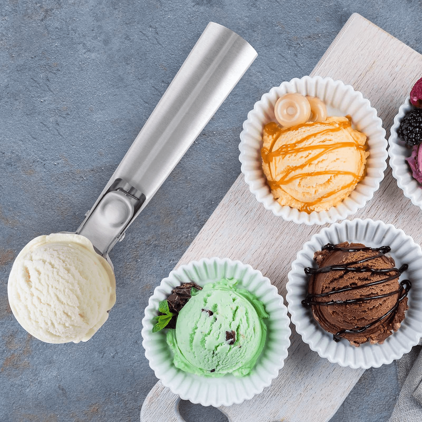 BlauKe Stainless Steel Ice Cream Scoop, Professional Ice Cream Scooper with Comfortable Non-Slip Rubber Grip