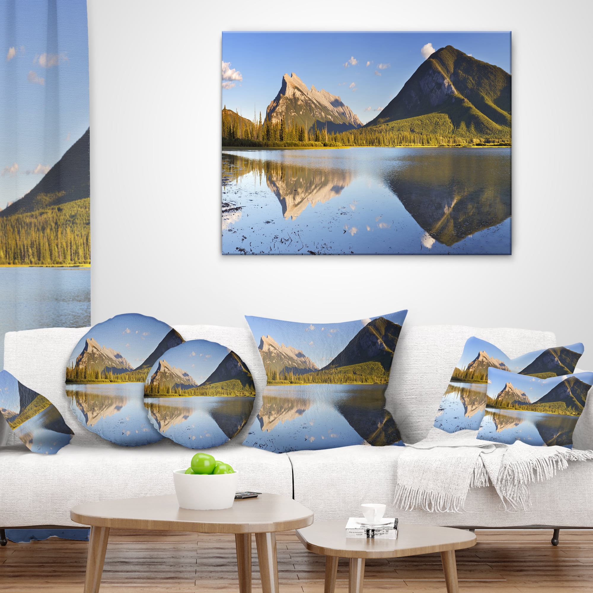 Designart Vermillion Lakes and Mount Rundle - Landscape Printed Throw Pillow - 16x16