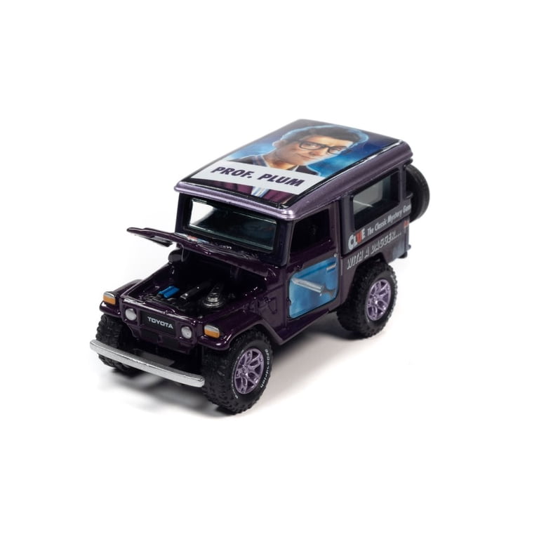 1980 Toyota Land Cruiser w/ Poker Chip, Clue - Johnny Lightning