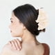 thumbnail image 2 of Ofertas Únicas 1 Pc Clip para el Cabello Patrón de Lazo Clip de Garra 5.12"x1.57"x2.36" Beige, 2 of 5
