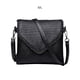 thumbnail image 4 of Qarigey Bolso bandolera informal de PU con gran capacidad, fácil organización, dentro o fuera de servicio, bolsas de mensajero Bolsas de mensajero y de hombro Negro-L, 4 of 6