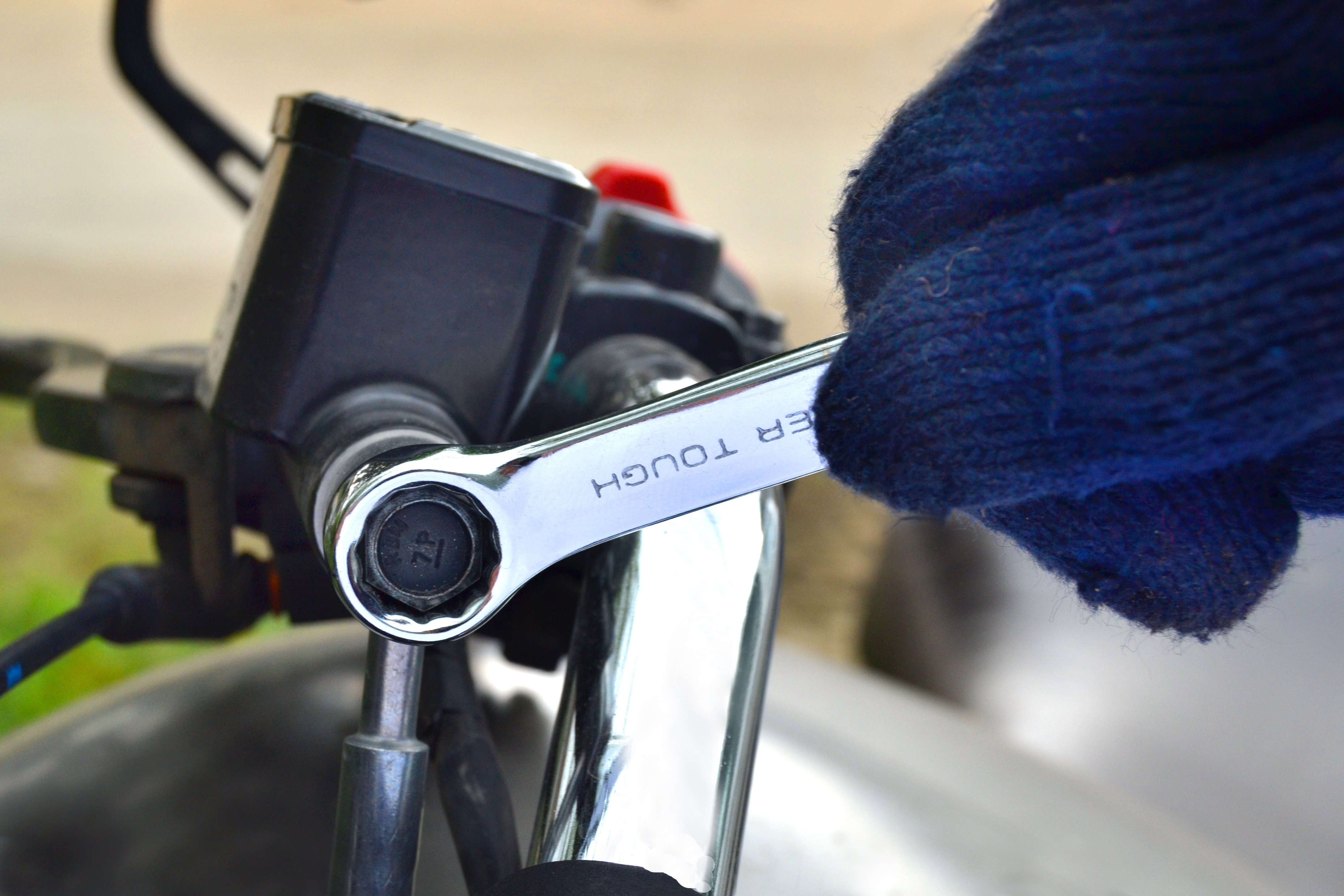 Hyper Tough 12-Piece Stubby Combination Wrench Set photo 2