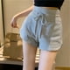 thumbnail image 3 of Pantalones casuales de estilo gris Pantalones cortos de cintura alta de verano para mujer Pantalones deportivos con cordón Diseño Sense Pantalones rectos divididos, 3 of 4