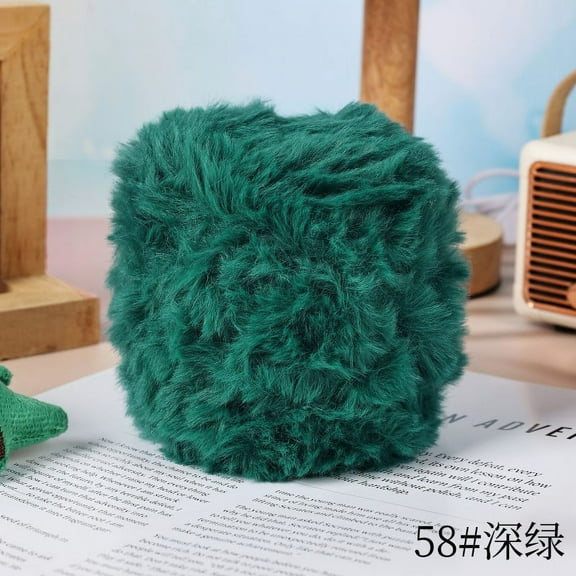 XmhyTop Chunky Chenille Yarn for Crocheting, Bulky Fluffy Thick Knitting Chenille Yarn, Super Chunky Chenille Yarn for Hand Knitted Blankets, Soft Plush Yarn， 100g ,Dark Green