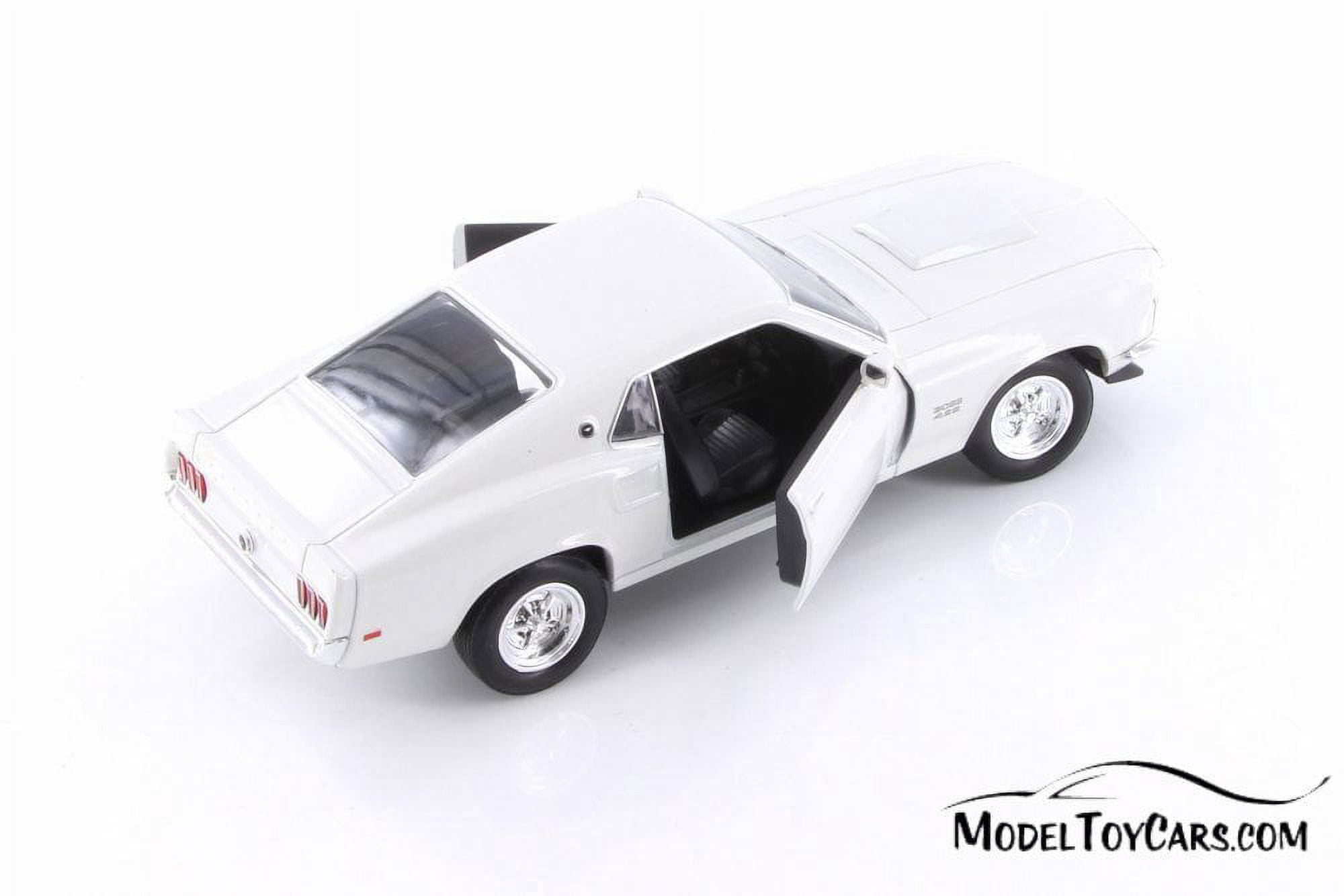 1969 Ford Mustang Boss 429 Hardtop, White - Welly 24067/4D - 1/24 scale Diecast Model Toy Car (Brand New but NO BOX)