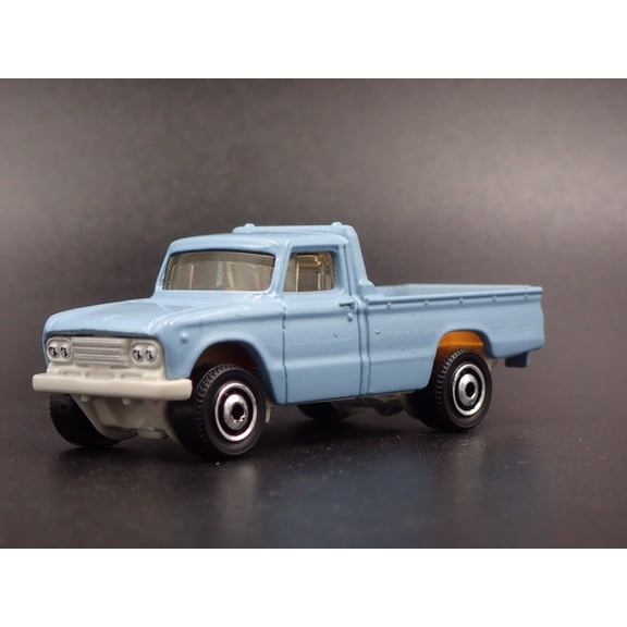 Open Box 1962-1966 NISSAN JUNIOR PICKUP TRUCK HITCH 1:64 SCALE DIORAMA DIECAST MODEL CAR