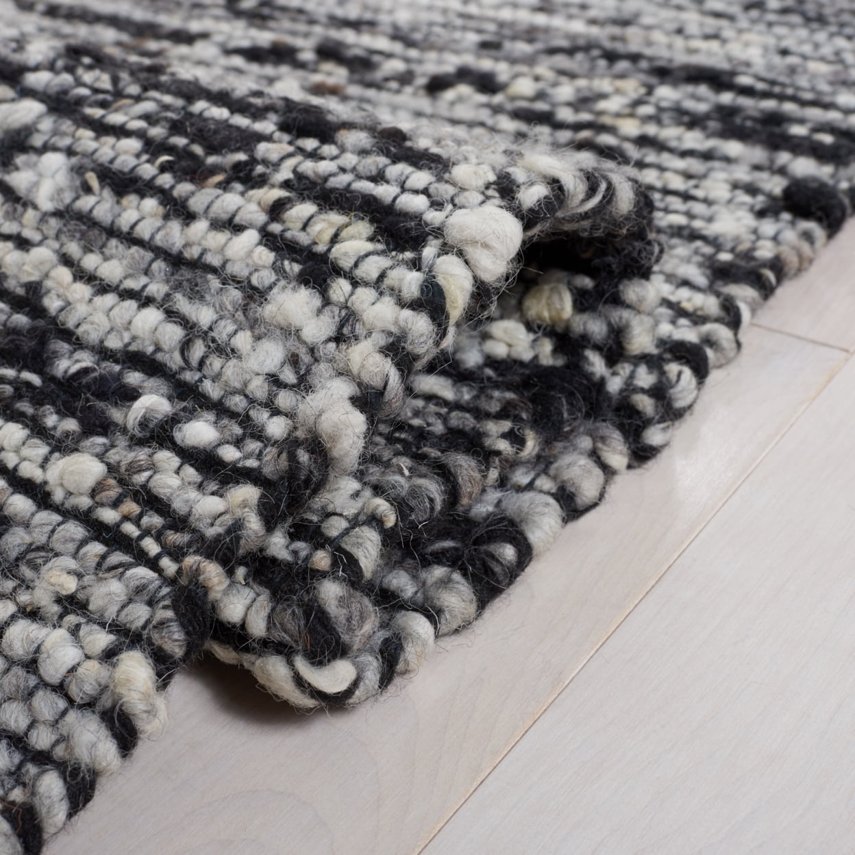 SAFAVIEH Natura Caelan Abstract Area Rug, Black, 8' x 10'