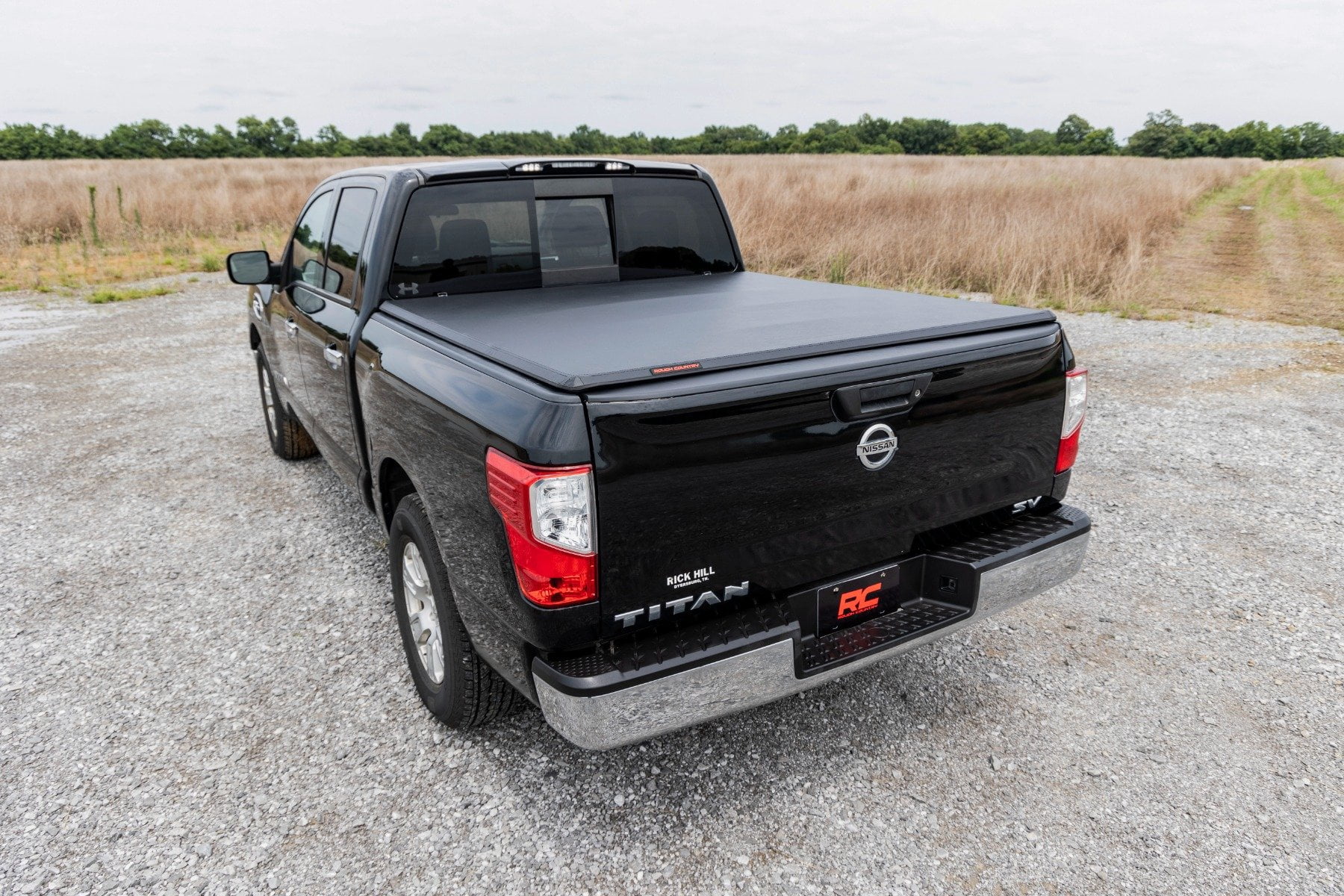 Rough Country Soft Tri-Fold for 2017-2024 Nissan Titan | 5'7" - 41816555A