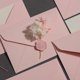 thumbnail image 1 of Un paquete de 5 (19 × 13 cm) sobres románticos de color rosa, sobres pequeños y exquisitos, frescos, sencillos, románticos, cartas de amor, paquetes de papelería, pegatinas con sello de cera para bod, 1 of 5