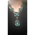 thumbnail image 4 of Gargantilla de cuello grande Estilo étnico indio Yashi color verde 3 unidades modelo 13958, 4 of 5