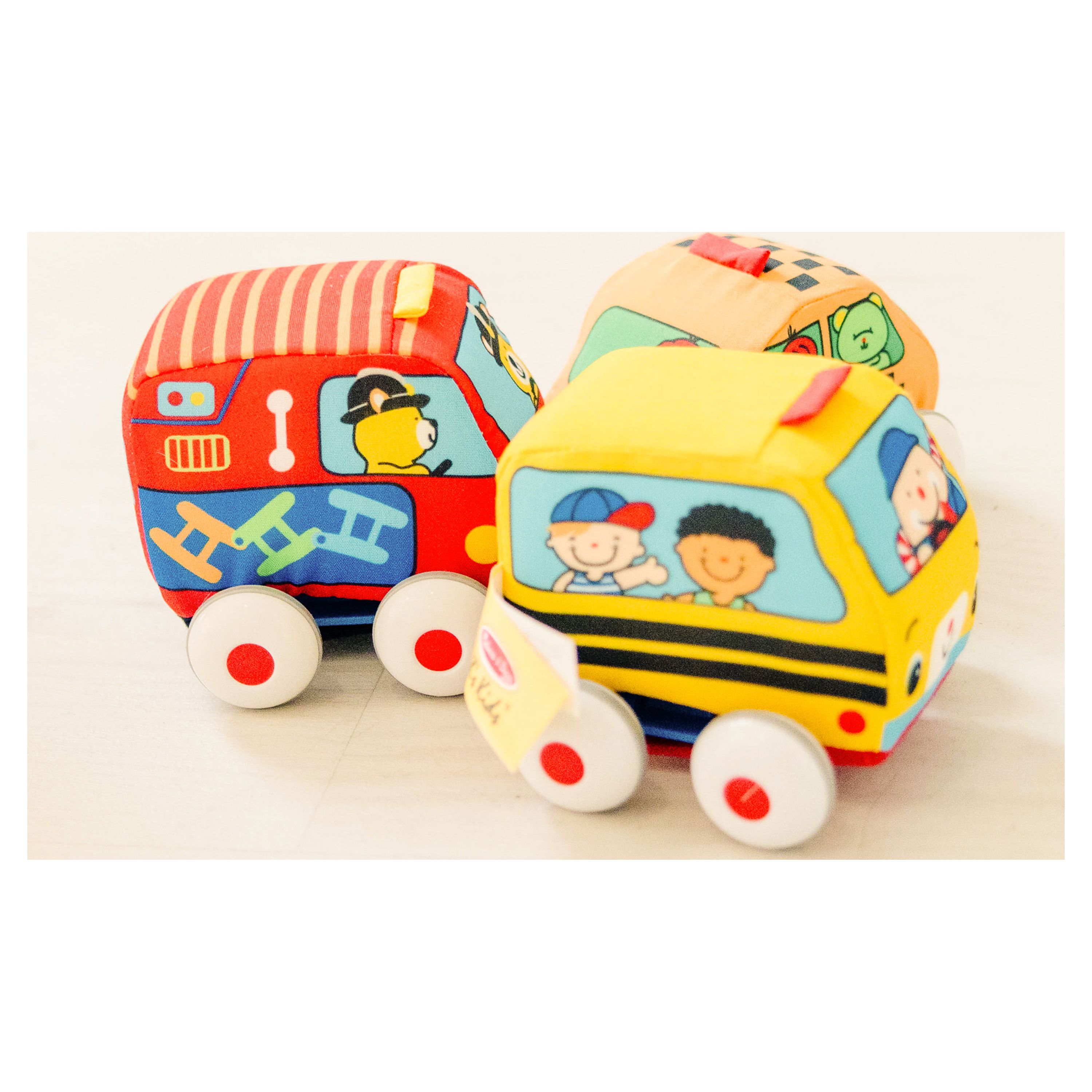 Trucks　Cars　Baby　Case　Set　Vehicle　With　Carrying　Pull-Back　Toy　Melissa　and　Kids　and　Doug　Set　K's　Soft