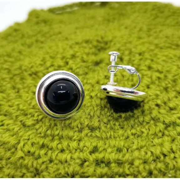 Clip on 3/4" silver and black stone round button style earrings