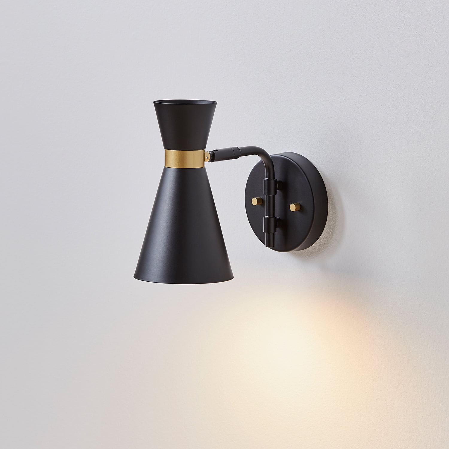 Better Homes & Gardens Indoor 1-Light Wall Sconce, Matte Black, Burnished Brass Accents, LED Bulb