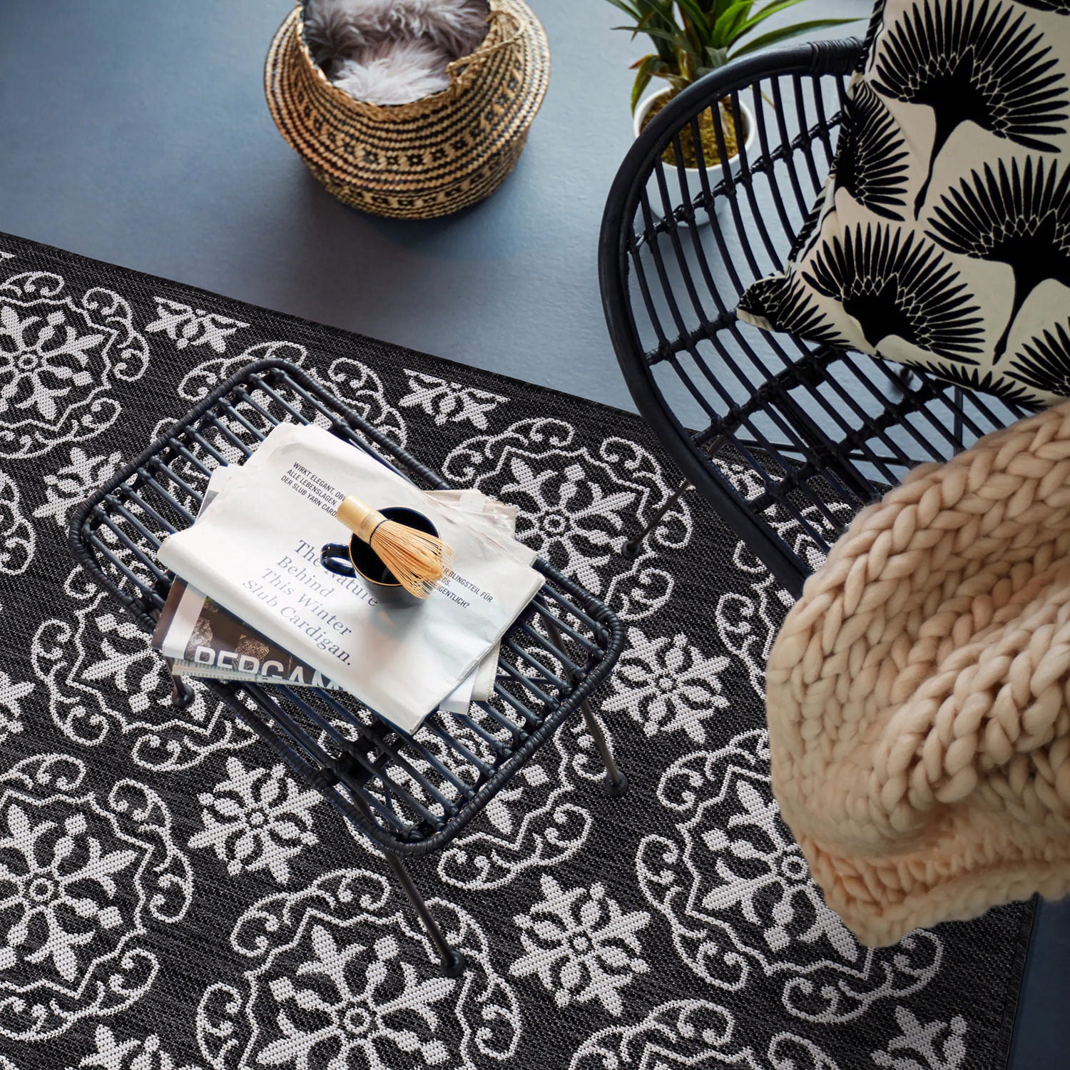 World Rug Gallery Transitional Geometric Textured Flat Weave Indoor/Outdoor Area Rug - BLACK 7'10"X10'