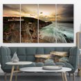thumbnail image 1 of Impression sur Toile Photo de Bord de Mer Frappant une Colline Rocheuse - Océan, 1 of 3