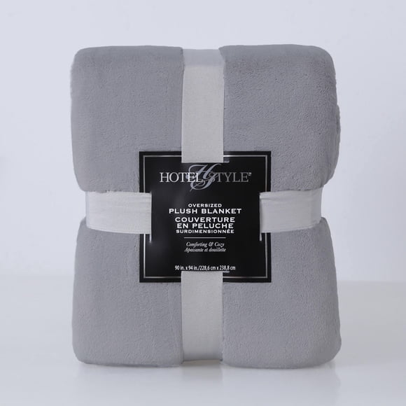 COUVERTURE EN PELUCHE SURDIMENSIONNÉE