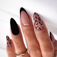 thumbnail image 1 of ZHAOCHENG 24 uñas postizas con patrón de leopardo esmerilado, diseños franceses en negro y dorado, hermosas uñas postizas de leopardo con mini pegamento para uñas, uñas con pegamento de almendras para, 1 of 5