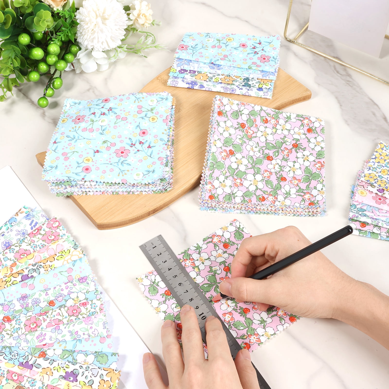 Evjurcn 126 Pcs Colourful Charm Packs for Quilting 5x5 inch Cotton Fabric Squares Bundle Pre-Cut Quilted Fabric Floral Patchwork for Sewing DIY Scrapbooking Craft Patchwork