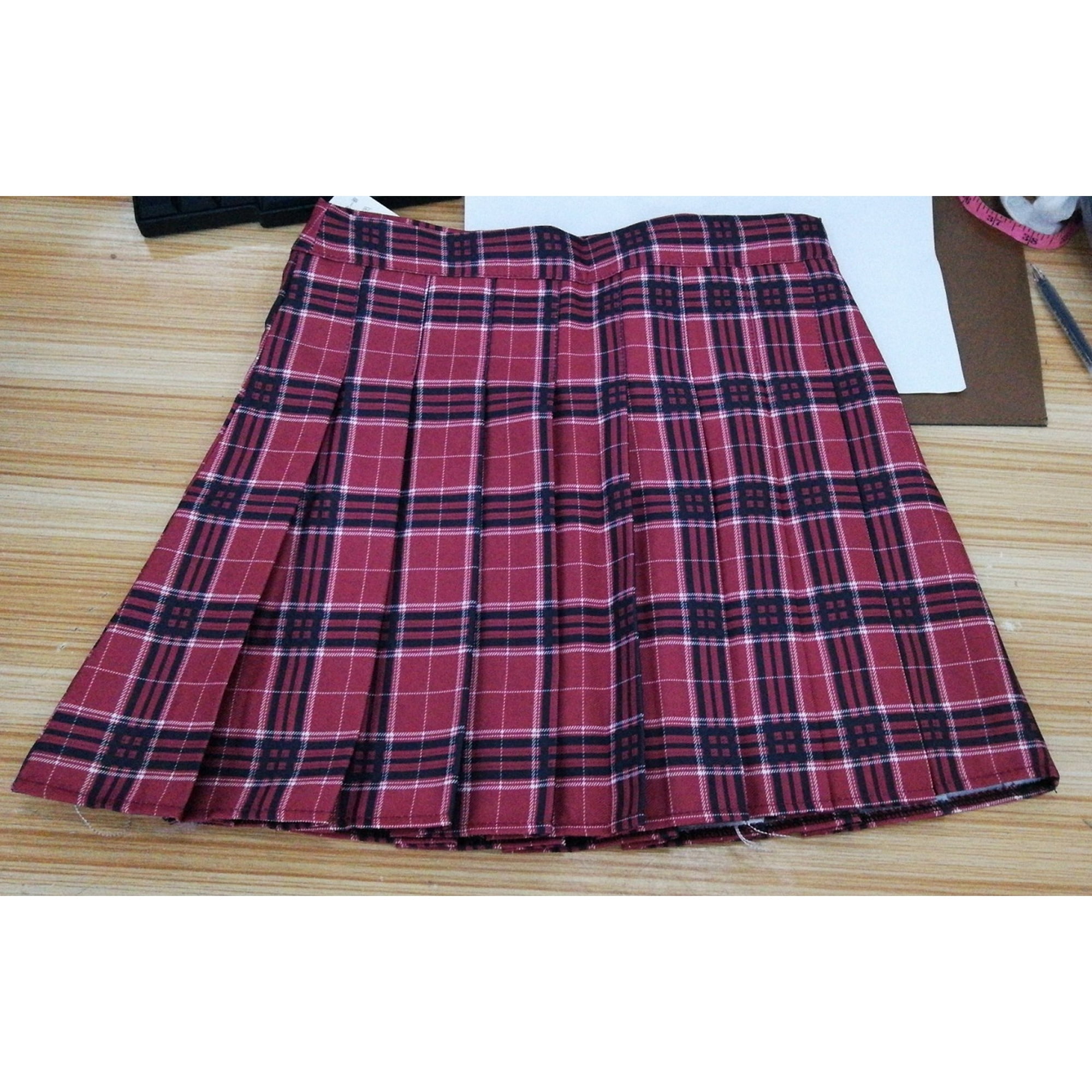 Blue pleated skirt pink hot sale