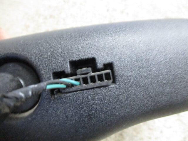 Pre-Owned 2005 2006 Nissan Armada Rear View Mirror w/Automatic Auto Dimming Dim OEM LKQ - Verify Specific Vehicle Fitment In Description - (Good)